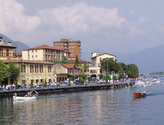 La Contrada Sarnico Exterior foto
